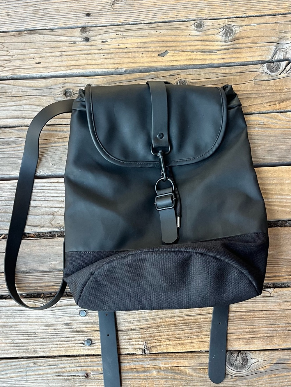 Rains waterproof everyday backpack • drawstring